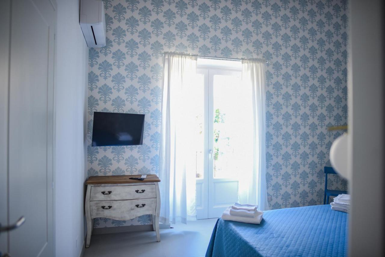 Corso Vittorio Elegant Suites Lipari Экстерьер фото