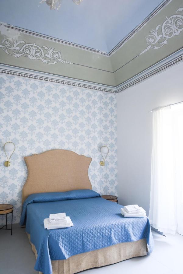 Corso Vittorio Elegant Suites Lipari Экстерьер фото